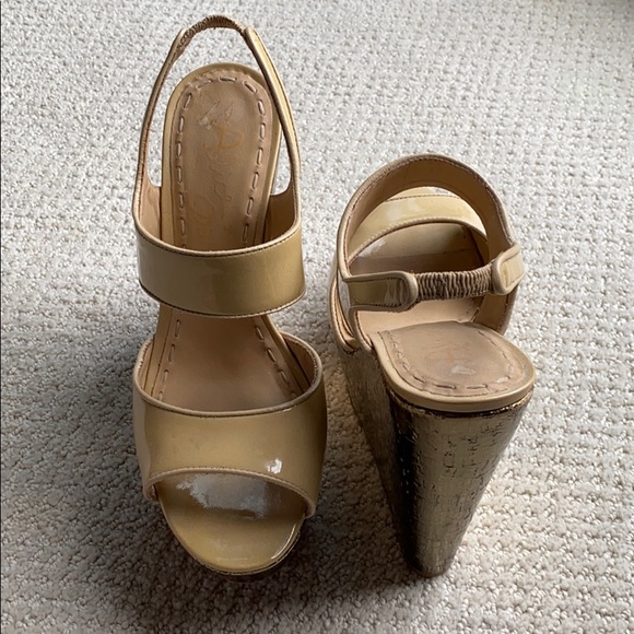 Alice + Olivia platform wedges - Picture 2 of 2